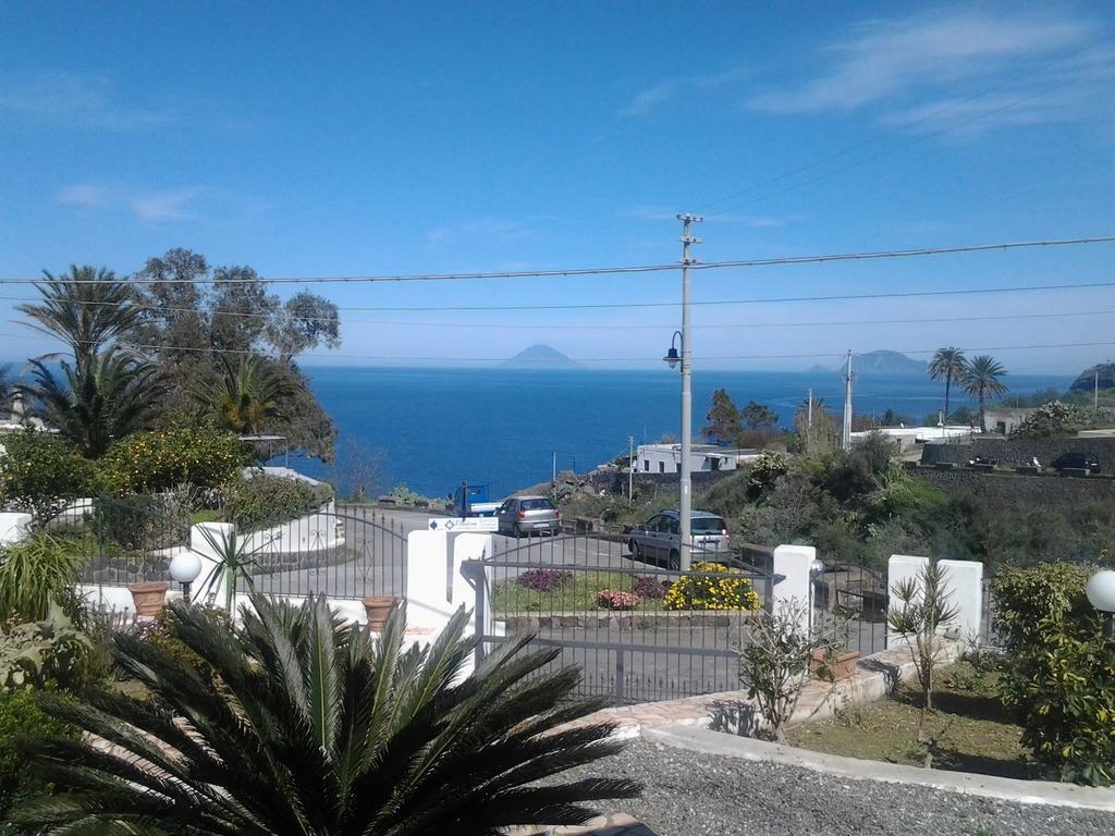 Case Vacanze Villa Lory Malfa  Dış mekan fotoğraf