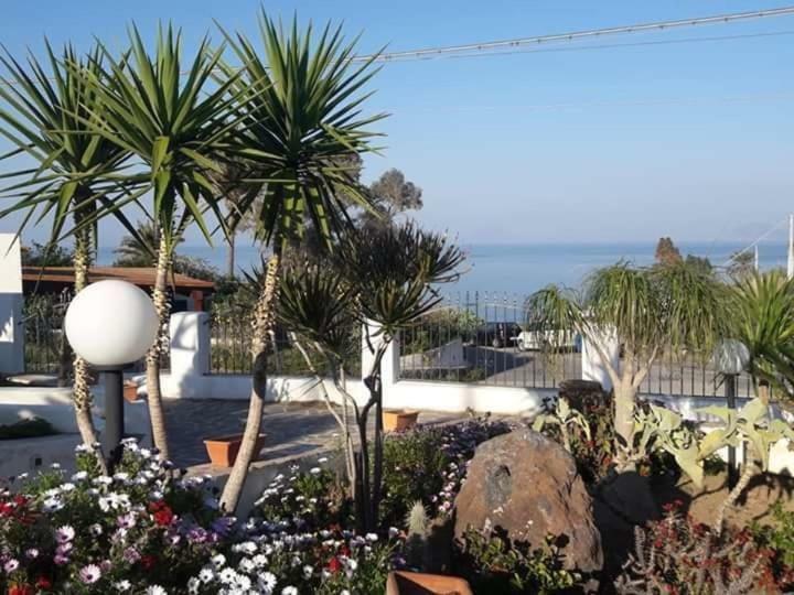 Case Vacanze Villa Lory Malfa  Dış mekan fotoğraf
